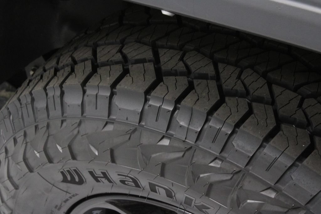 Used 2022 Jeep Wrangler Sport AWD/4WD image 16