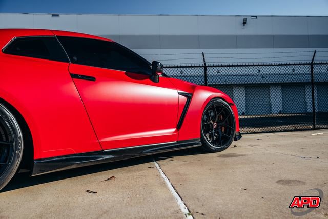 Used 2020 Nissan GT-R Premium w/ Premium Interior Package image 31