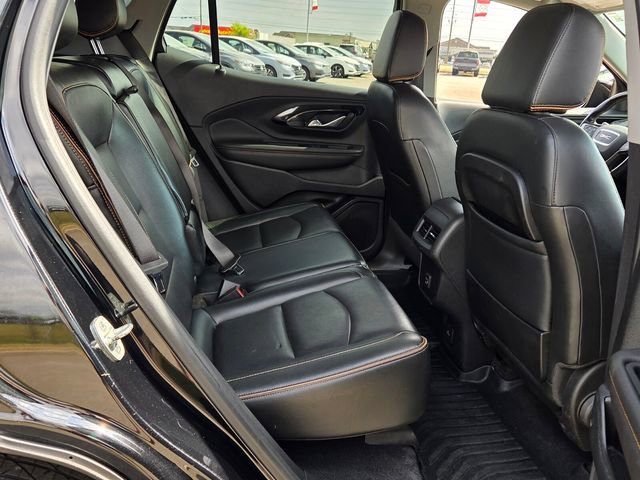 Used 2022 GMC Terrain AT4 w/ Infotainment Package II image 17