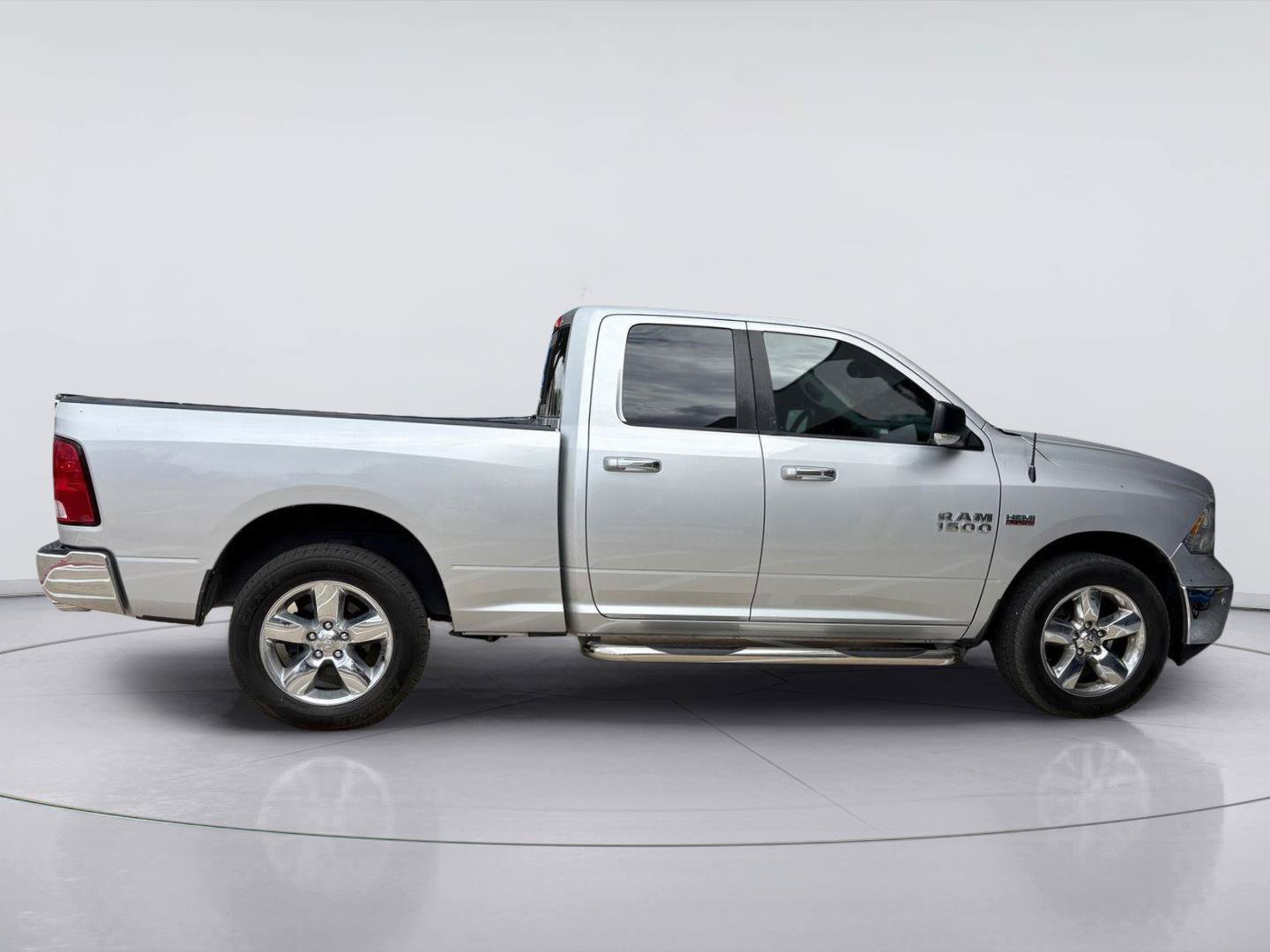 Used 2017 RAM 1500 Big Horn AWD/4WD image 2