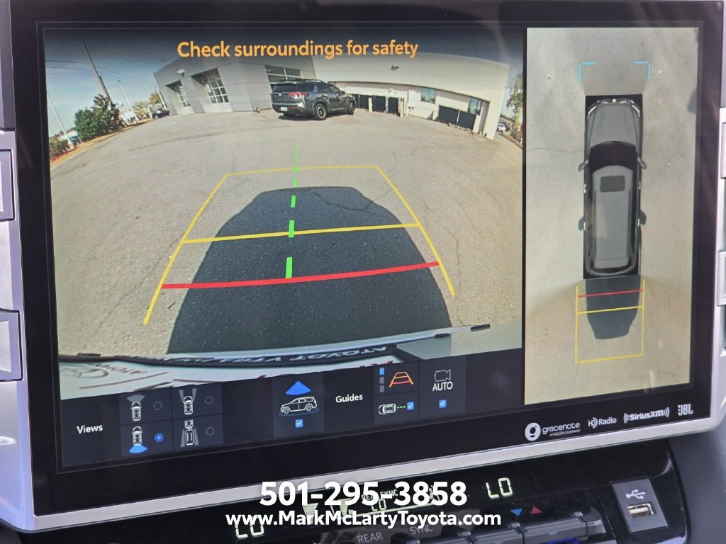 Used 2024 Toyota Sequoia Platinum AWD/4WD image 22