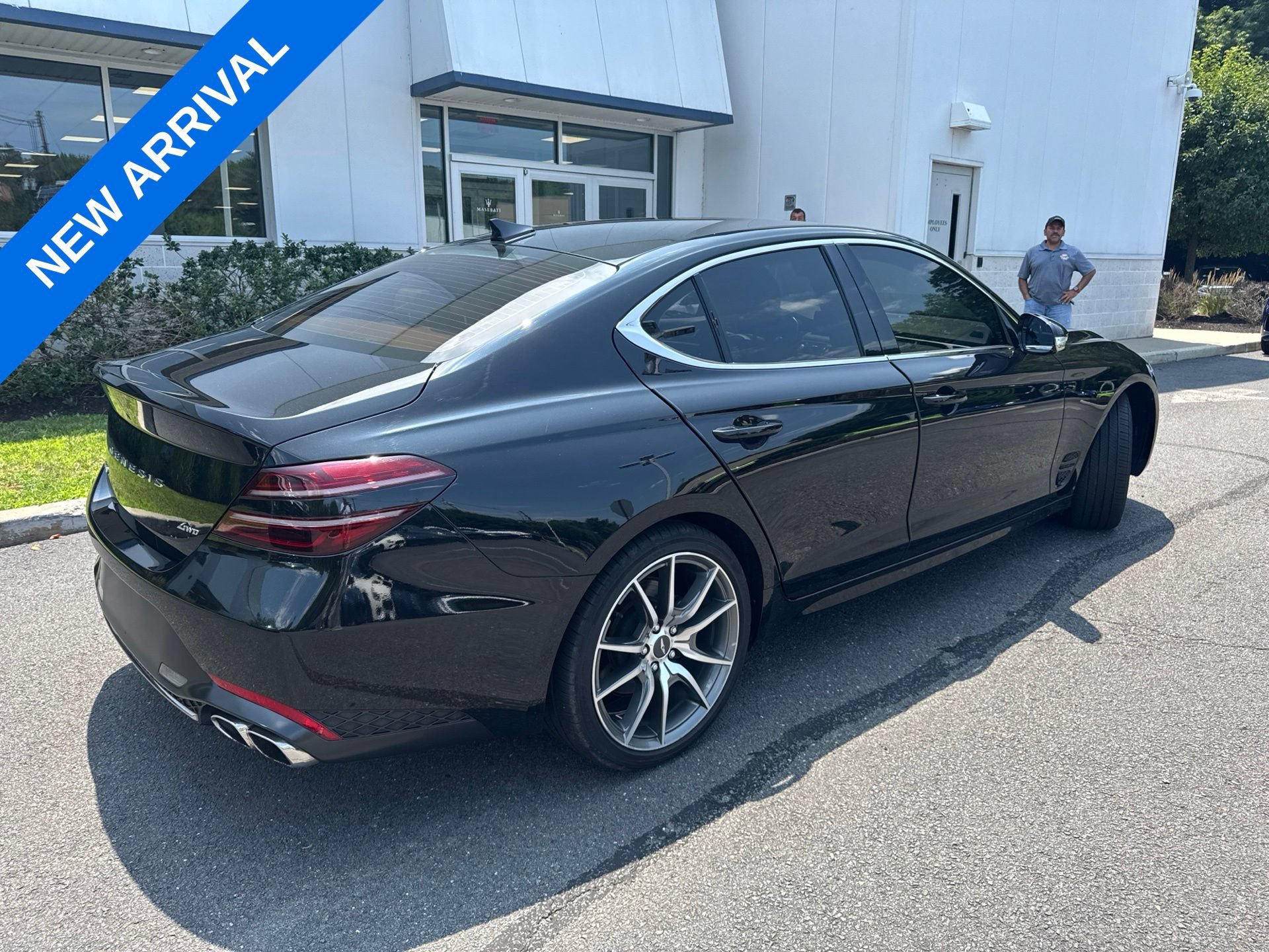 Used 2023 Genesis G70 2.0T AWD/4WD image 2