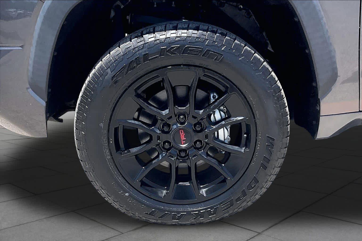 Used 2022 Toyota Tundra SR5 AWD/4WD image 11
