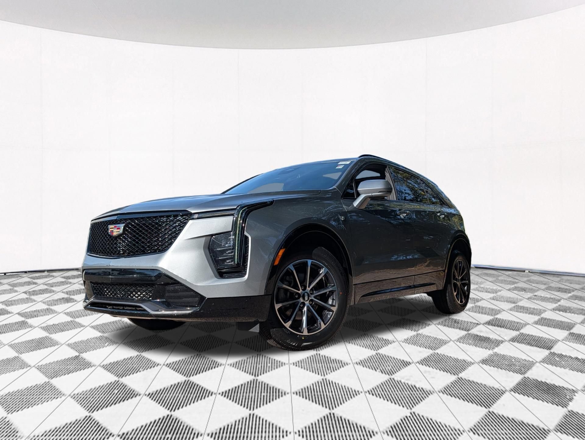 Certified 2024 Cadillac XT4 Sport AWD/4WD image 2