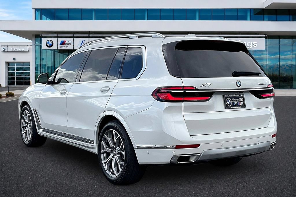 Used 2025 BMW X7 xDrive40i AWD/4WD image 4