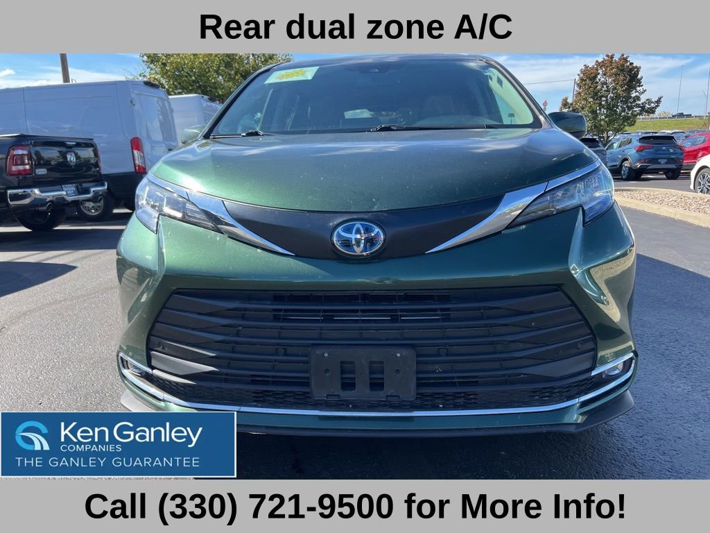 Used 2023 Toyota Sienna XLE image 19