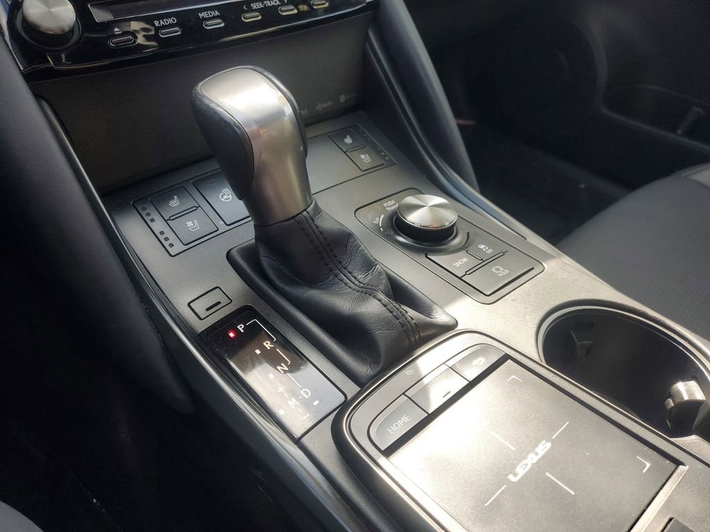 Used 2023 Lexus IS 300 w/ Comfort Package RWD image 29