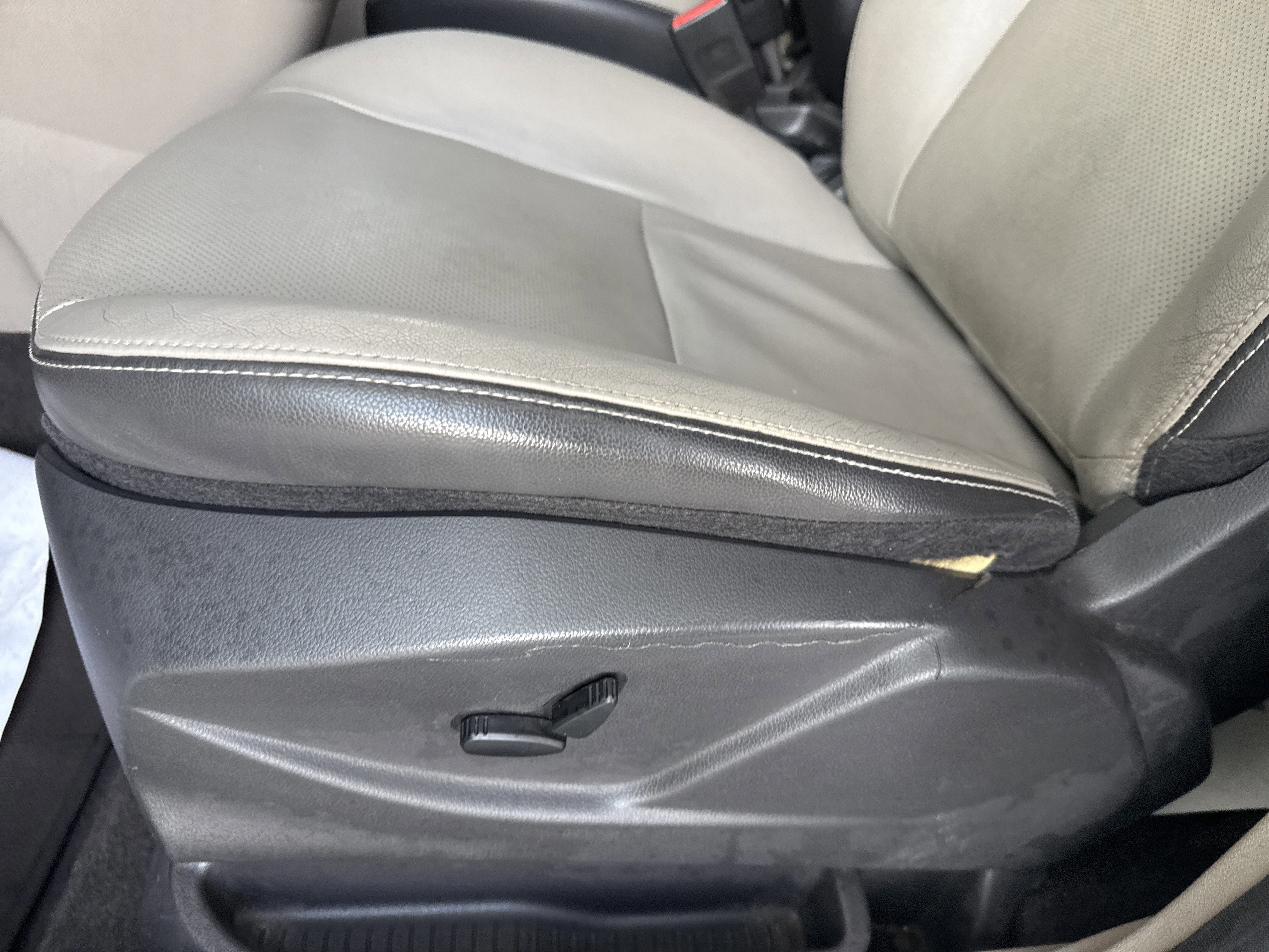 Used 2015 Ford Transit Connect Titanium image 21