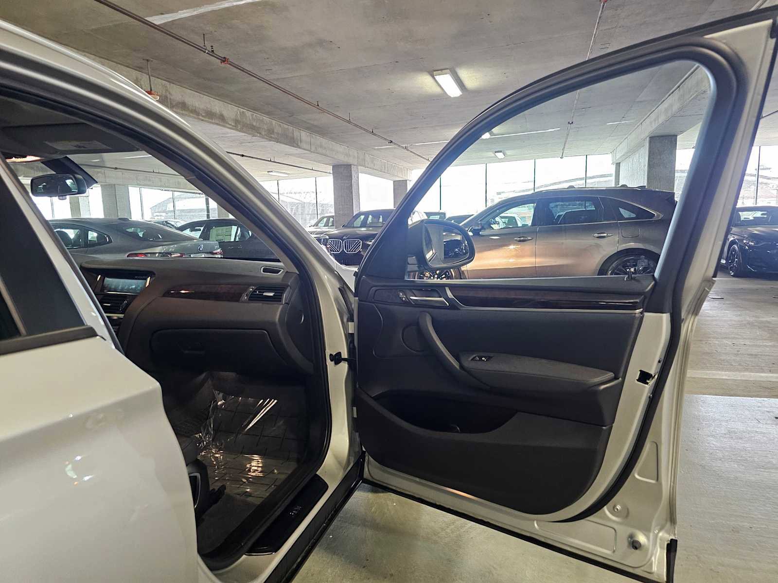 Used 2017 BMW X3 xDrive28i AWD/4WD image 37