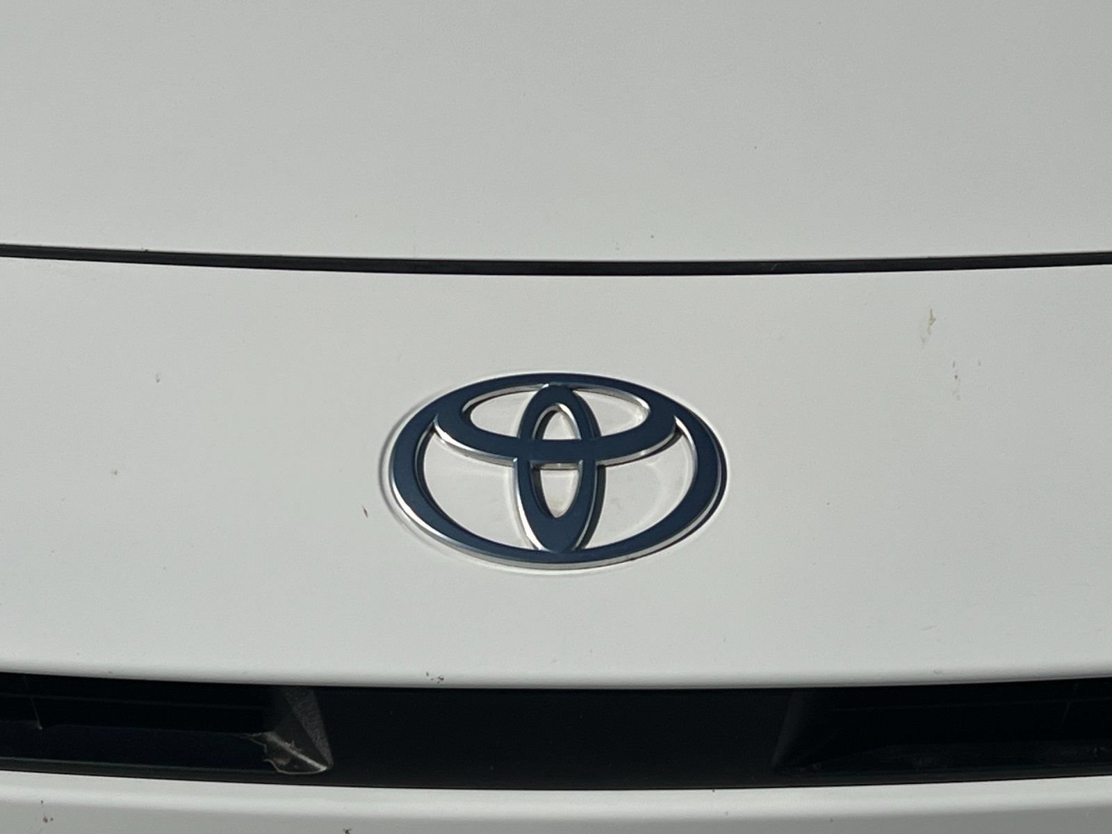 Used 2025 Toyota Camry SE FWD image 36