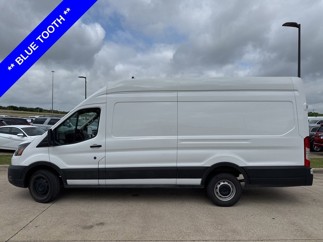 Used 2023 Ford Transit 250 148 High Roof Extended image 3