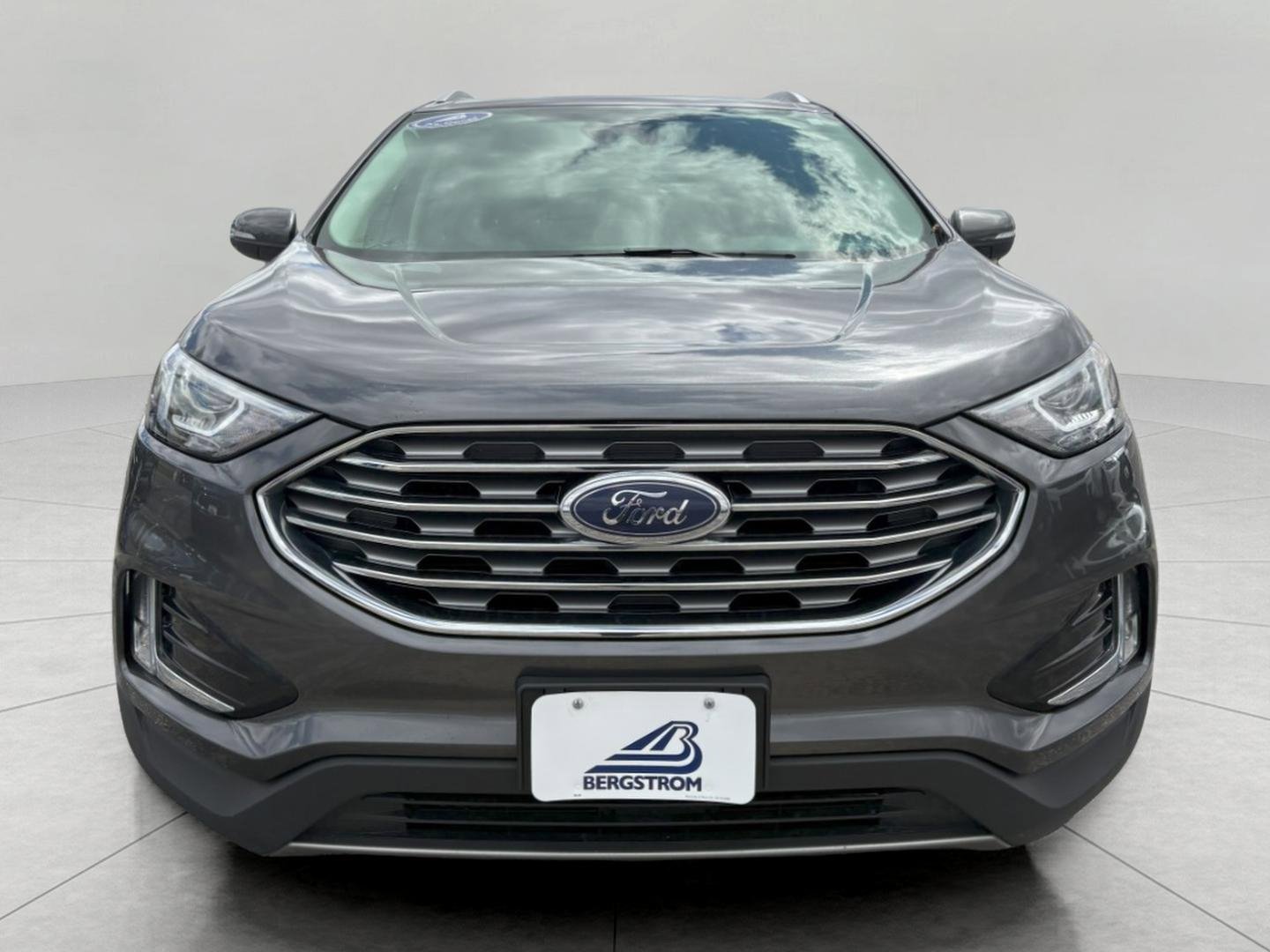 Used 2020 Ford Edge SEL w/ Convenience Package AWD/4WD image 3