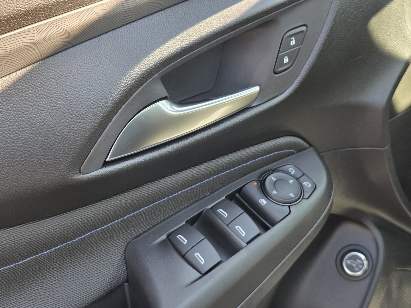 New 2026 Buick Envista Sport Touring w/ Convenience I Package FWD image 25