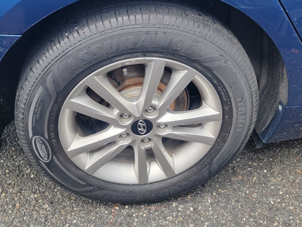 Used 2017 Hyundai Sonata SE FWD image 9