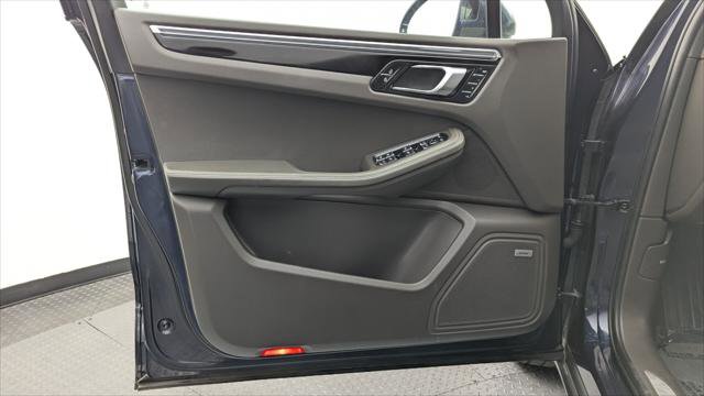 Used 2019 Porsche Macan S image 13