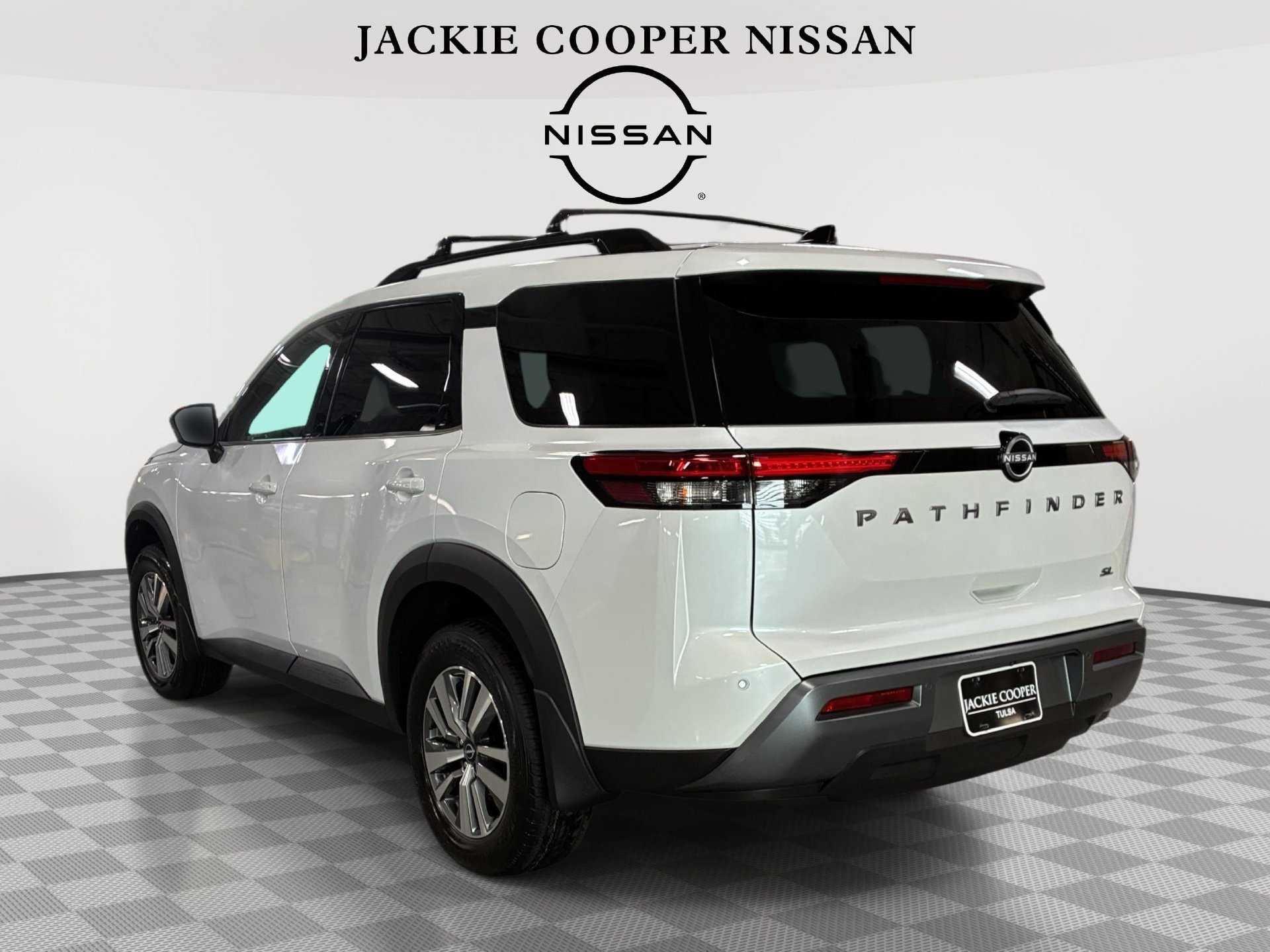 New 2026 Nissan Pathfinder SL FWD image 7