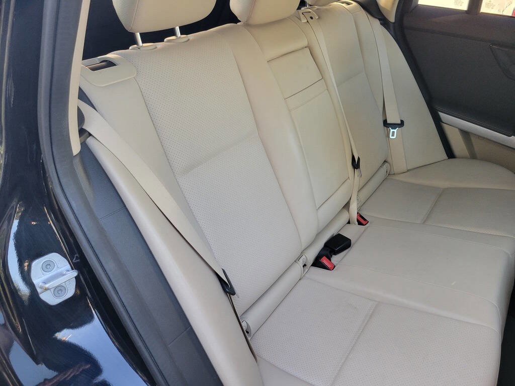 Used 2015 Mercedes-Benz GLK 250 GLK 250 BlueTEC AWD 4MATIC 4dr image 40