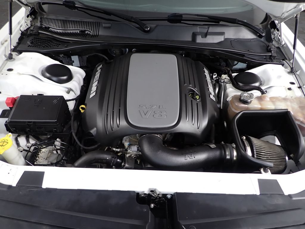 Used 2017 Dodge Challenger R/T w/ Cold Weather Group RWD image 39