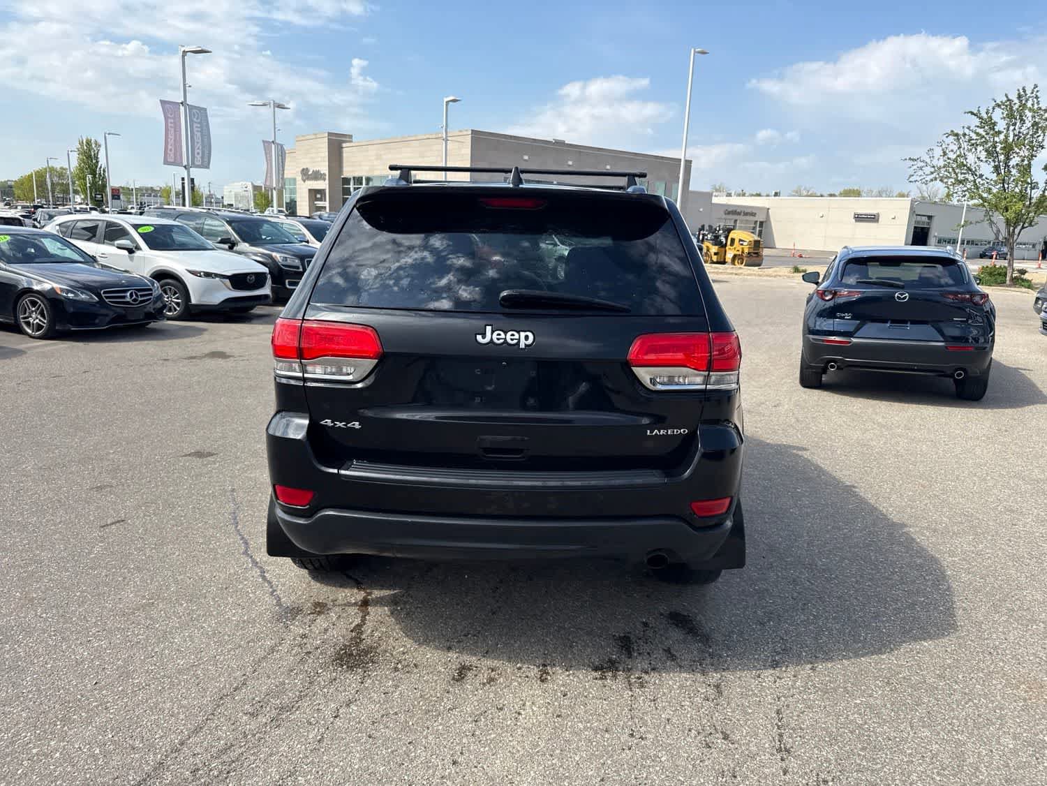 Used 2015 Jeep Grand Cherokee Laredo w/ Quick Order Package 23E AWD/4WD image 6