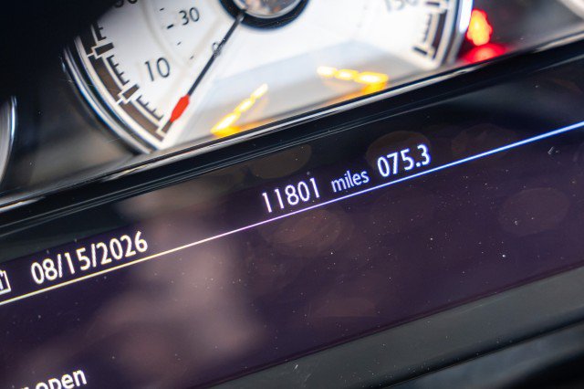Used 2017 Rolls-Royce Wraith RWD image 40