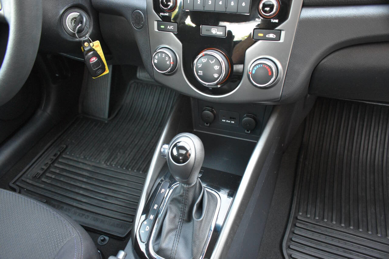 Used 2013 Kia Forte Koup EX FWD image 17