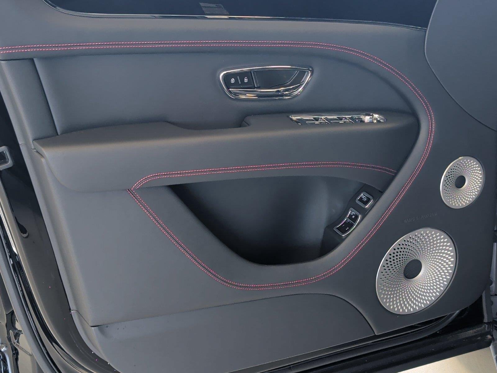 New 2026 Bentley Bentayga AWD/4WD image 21