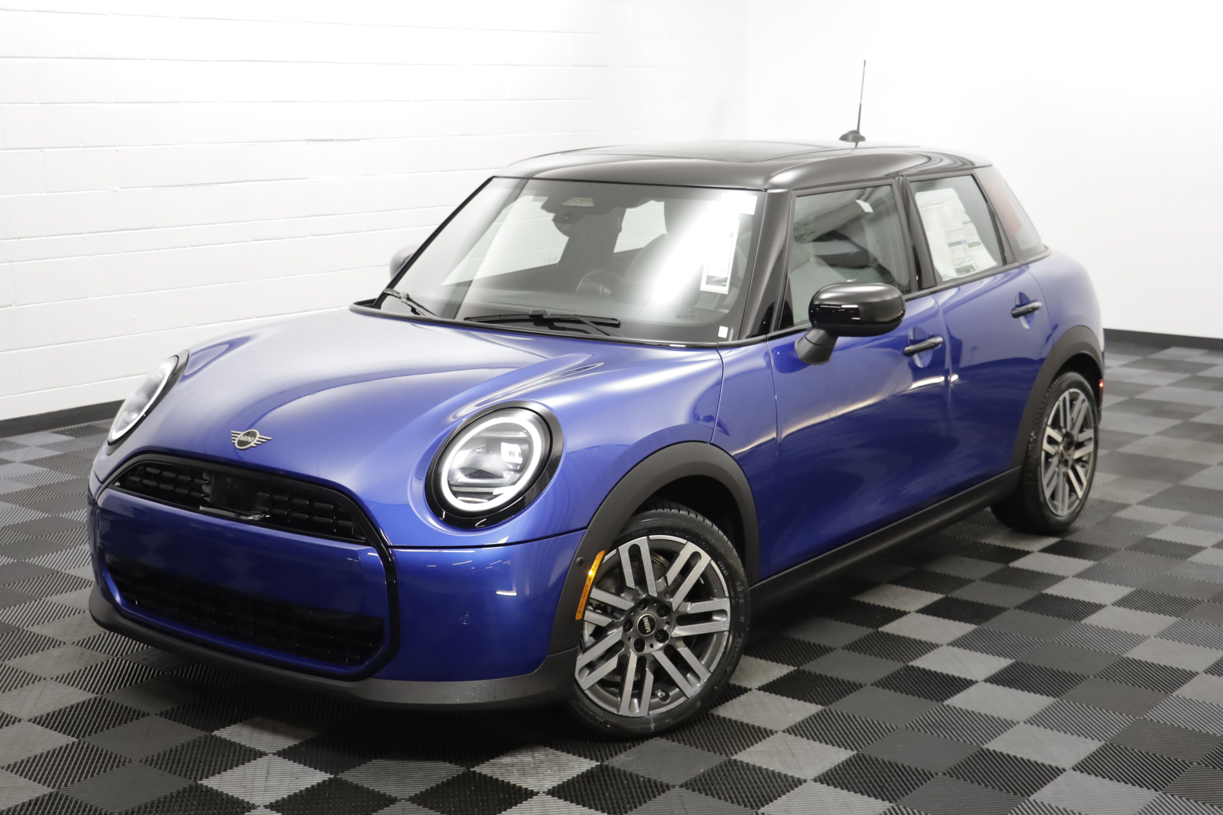 New 2027 MINI Cooper 4-Door Hardtop FWD image 2