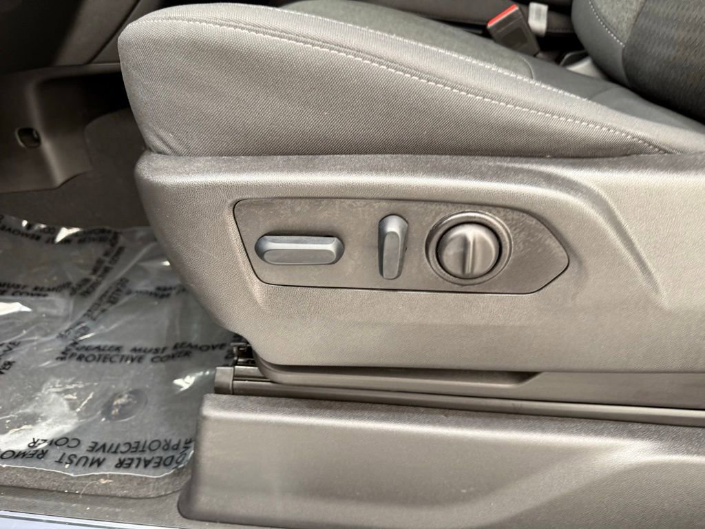 Used 2022 GMC Sierra 2500 SLE w/ SLE Convenience Package image 16