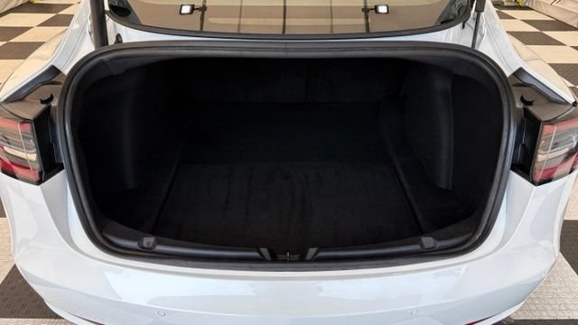 Used 2021 Tesla Model 3 Standard Range Plus RWD image 4