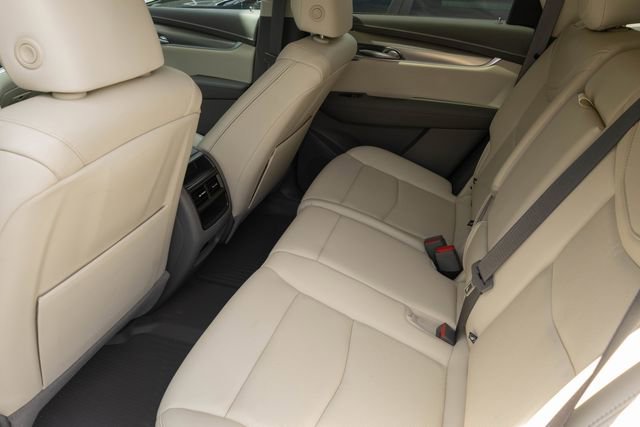 Used 2024 Cadillac XT5 Premium Luxury w/ Technology Package image 17