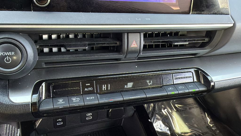 Used 2024 Toyota Prius LE image 24