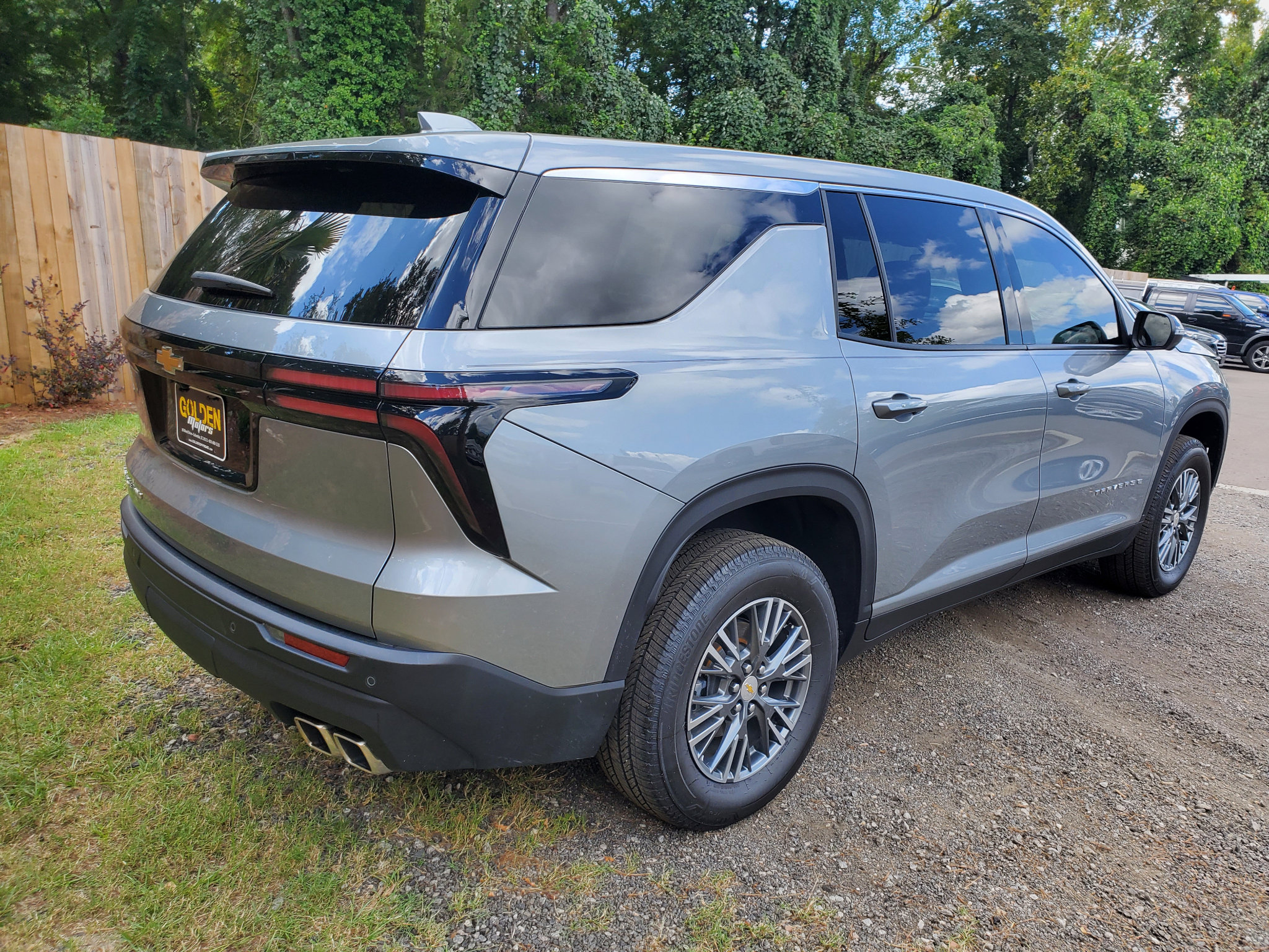 Used 2024 Chevrolet Traverse LS image 5