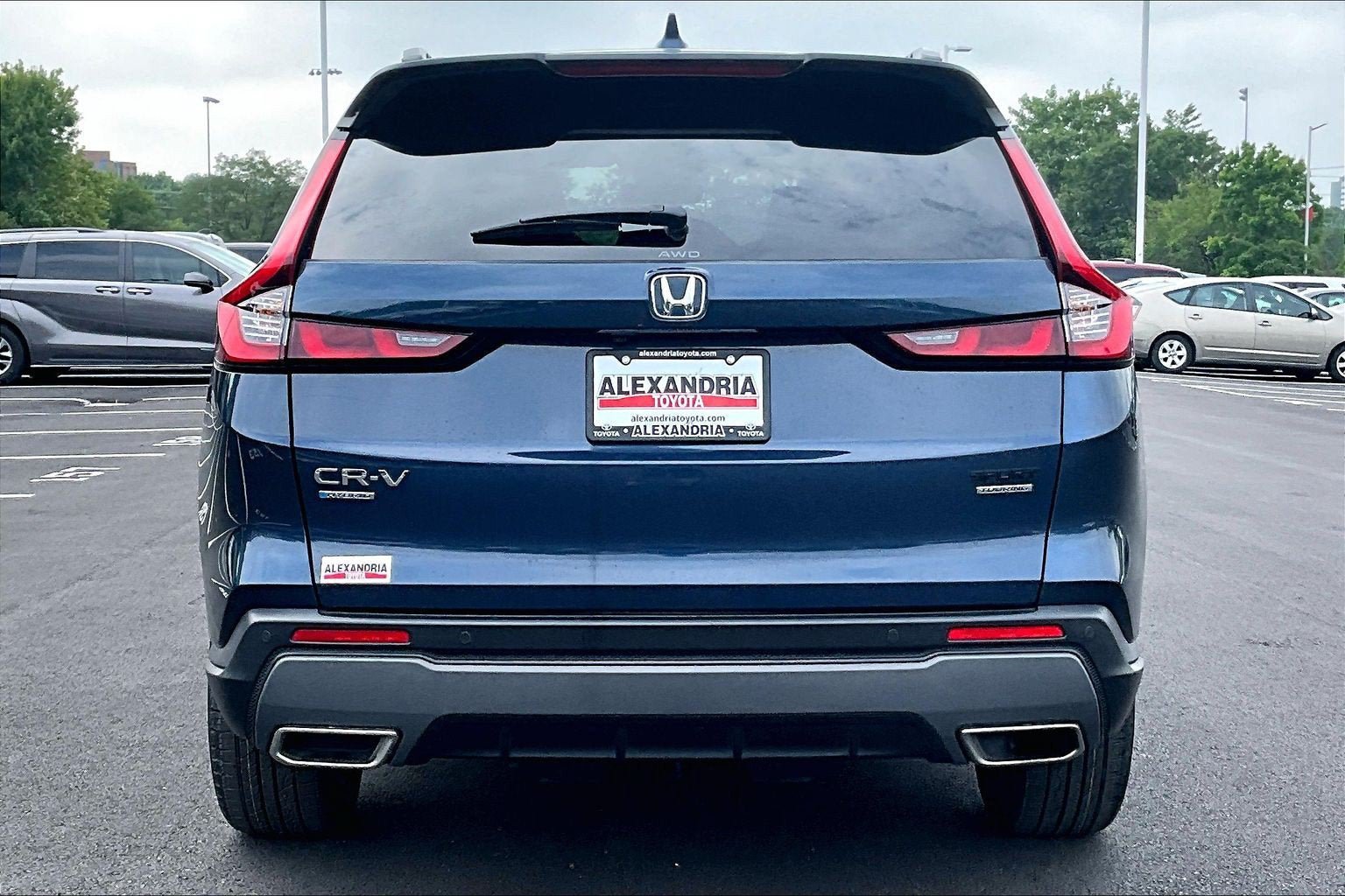 Used 2025 Honda CR-V Sport Touring image 4