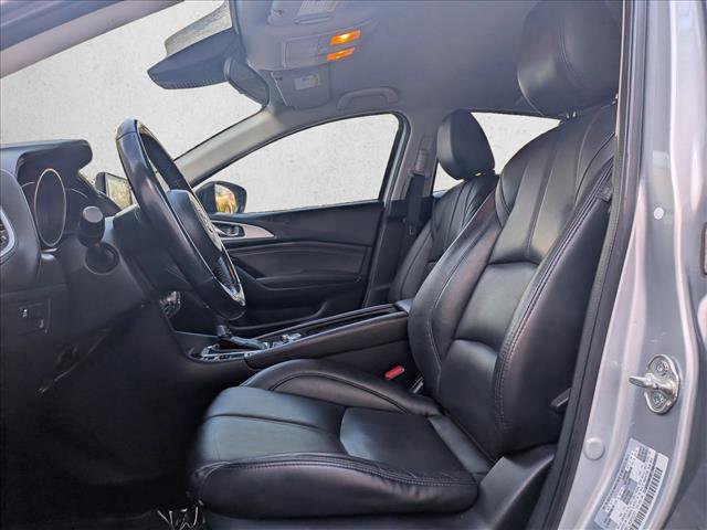 Used 2018 MAZDA MAZDA3 Touring image 16