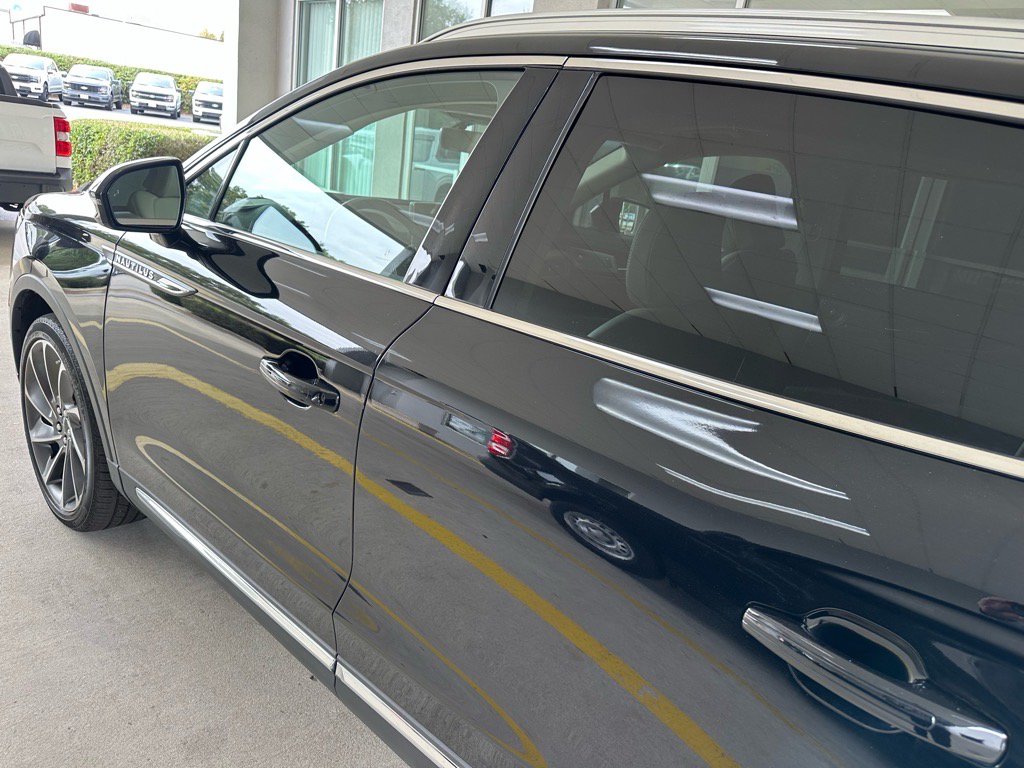 Used 2022 Lincoln Nautilus Reserve w/ Equipment Group 202A AWD/4WD image 13