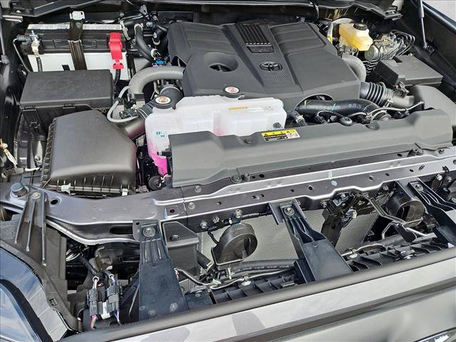 New 2026 Toyota Tundra SR5 AWD/4WD image 16