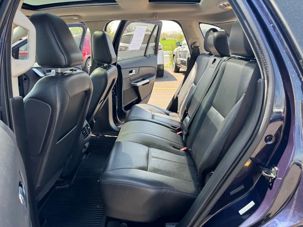Used 2011 Ford Edge SEL w/ 202A Rapid Spec Order Code image 18