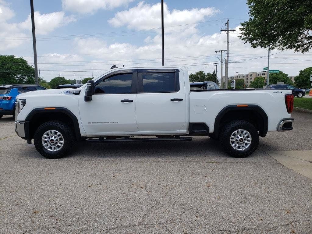Used 2024 GMC Sierra 2500 Pro AWD/4WD image 9