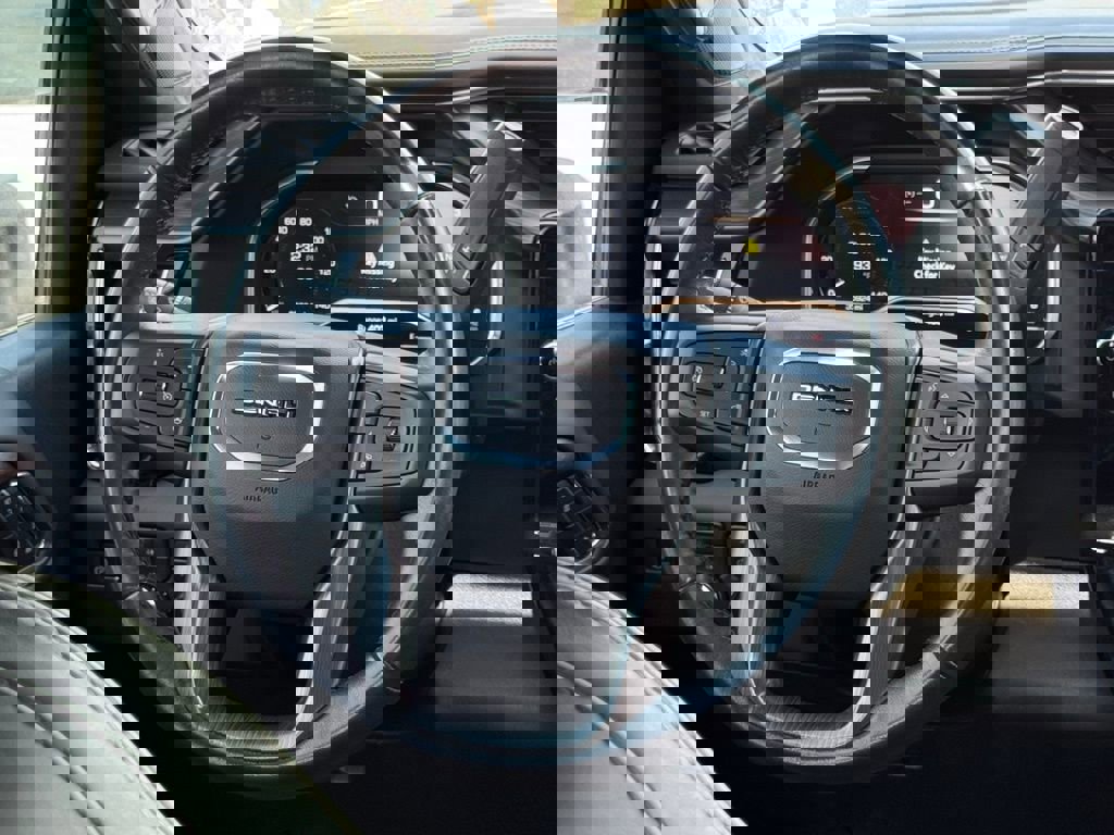 Used 2024 GMC Sierra 2500 Denali Ultimate image 34