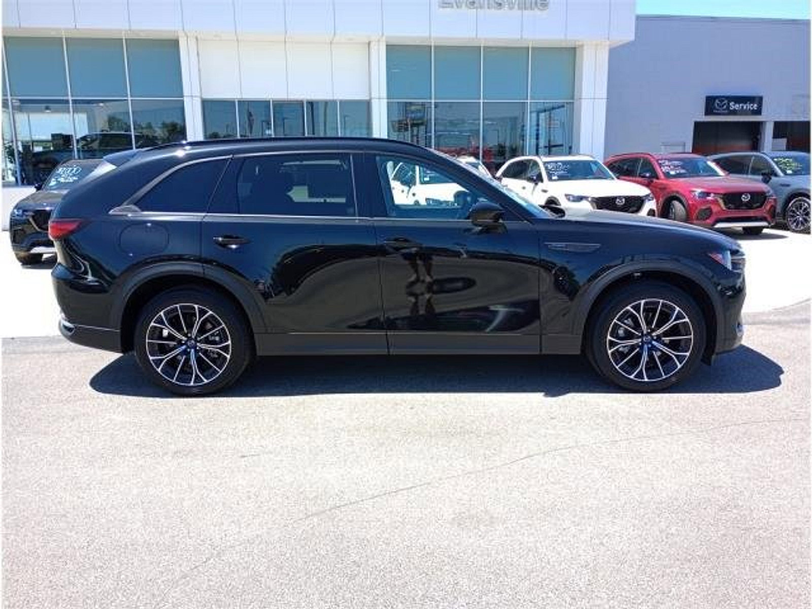 New 2025 MAZDA CX-70 Plug-In Hybrid w/ Premium Plus image 2