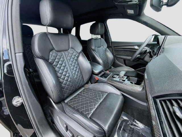 Used 2024 Audi SQ5 Prestige AWD/4WD image 16
