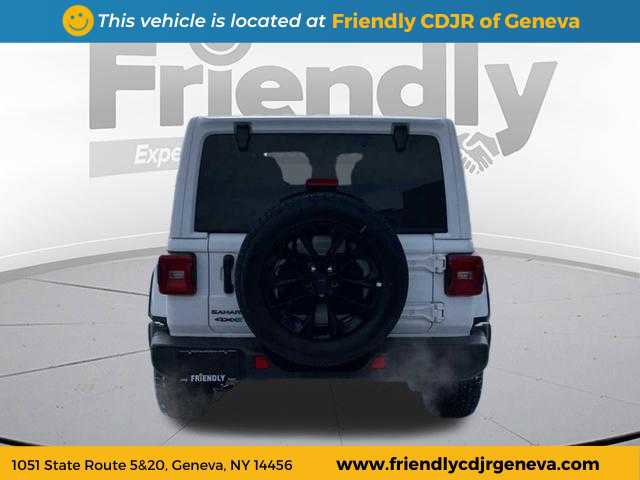 Used 2025 Jeep Wrangler Sahara image 6