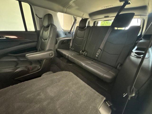 Used 2017 Cadillac Escalade ESV Luxury AWD/4WD image 27
