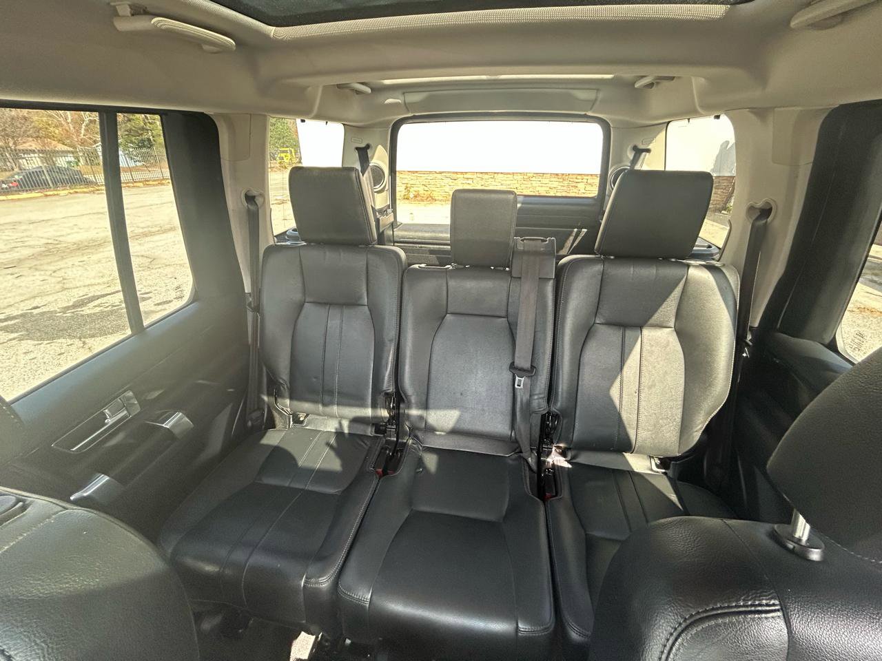 Used 2016 Land Rover LR4 HSE Silver Edition AWD/4WD image 14