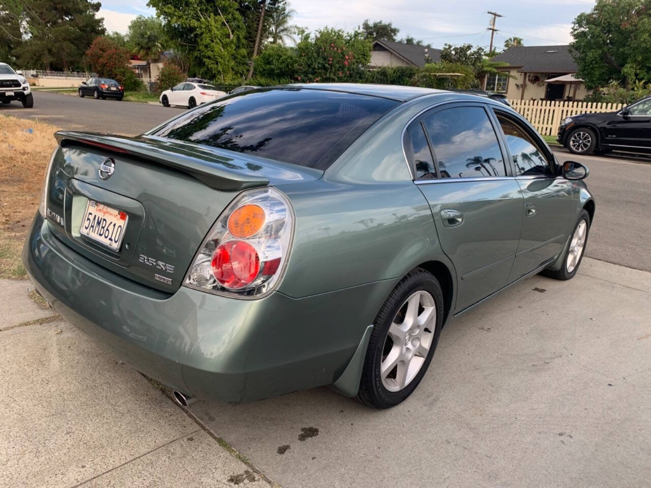 Used 2003 Nissan Altima 3.5 SE FWD image 5