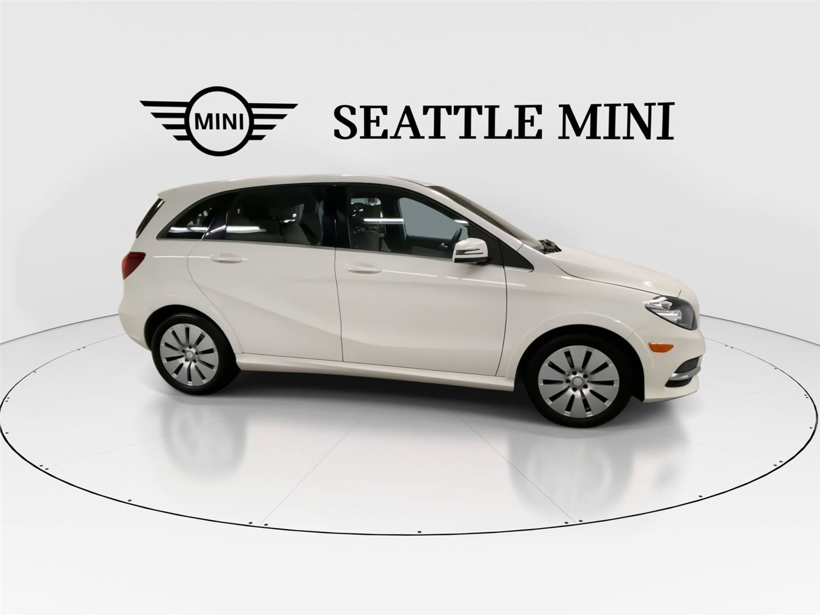 Used 2017 Mercedes-Benz B 250e image 13