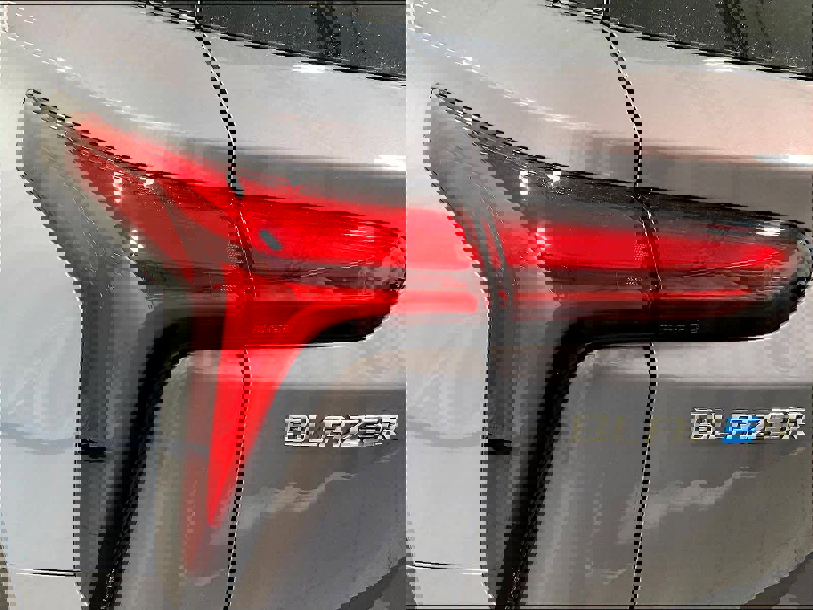 Used 2024 Chevrolet Blazer EV LT image 34