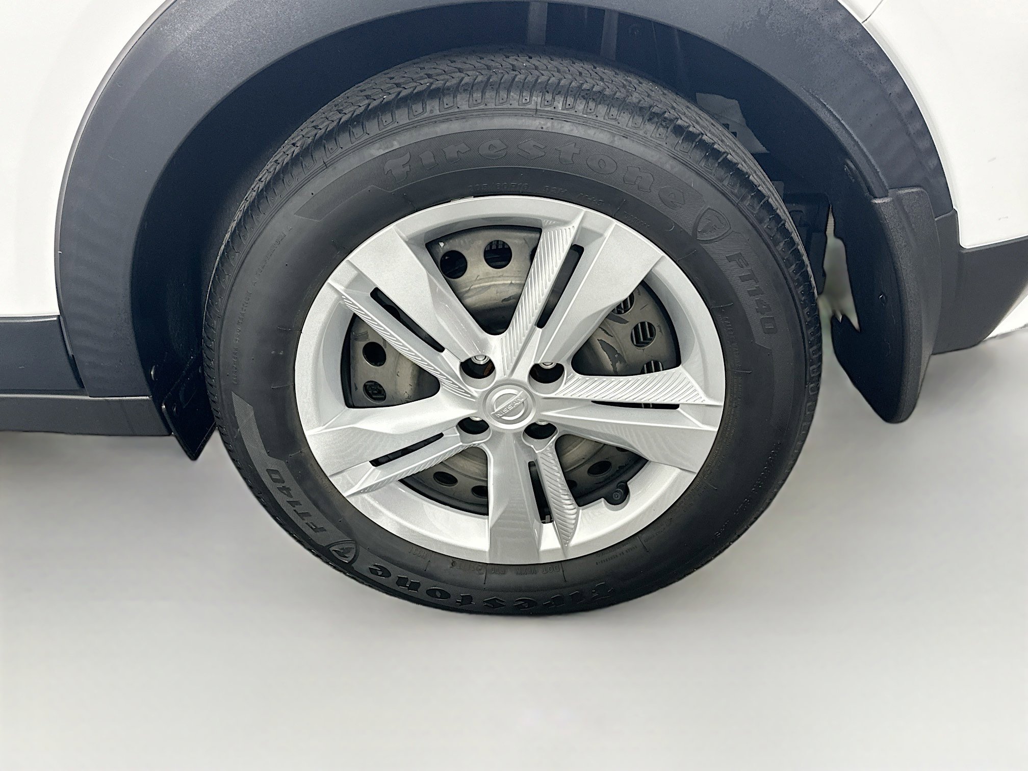 Used 2024 Nissan Kicks S image 11