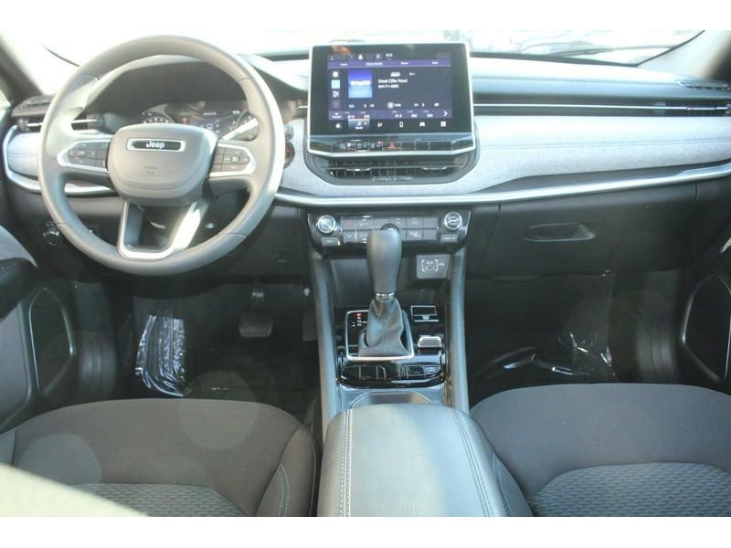 Used 2023 Jeep Compass Sport image 14