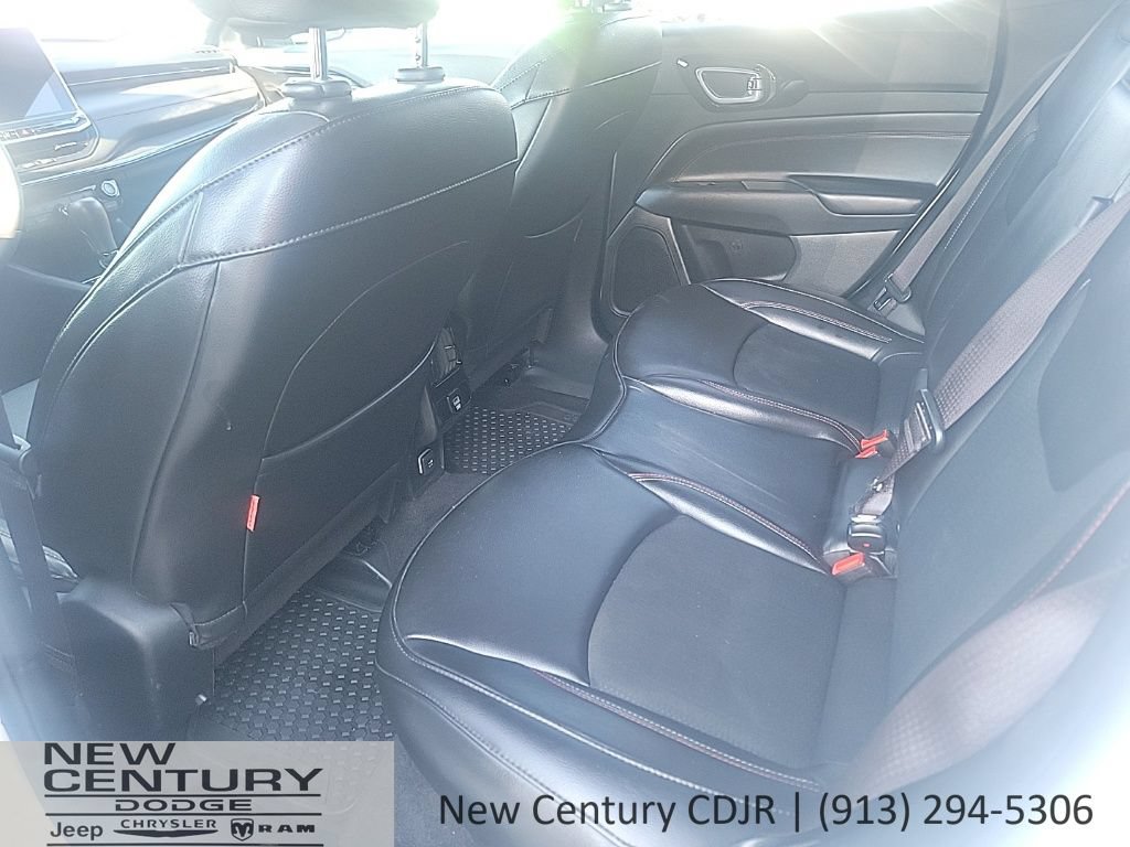Used 2023 Jeep Compass Trailhawk AWD/4WD image 14